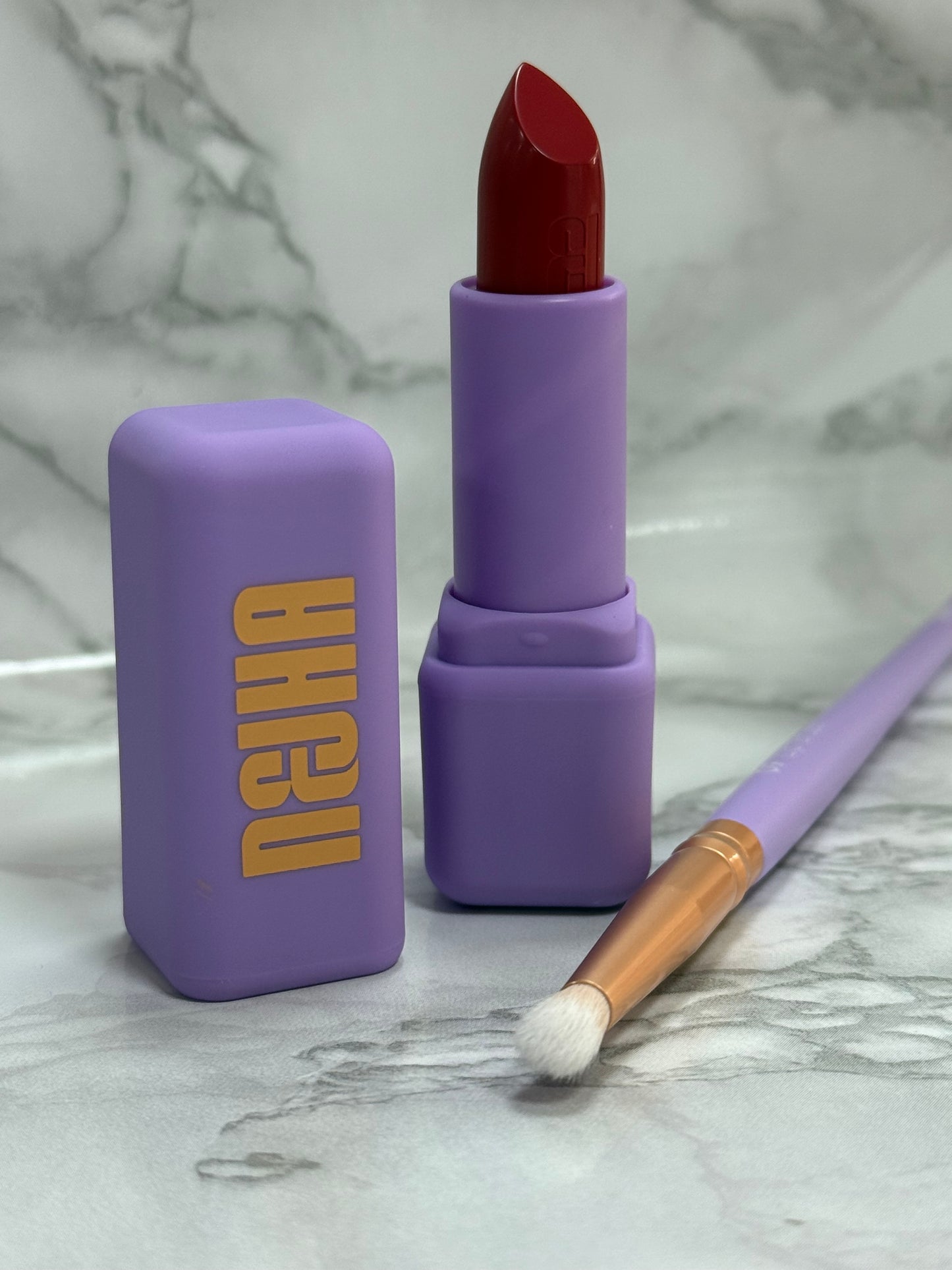 Lip Brush 09