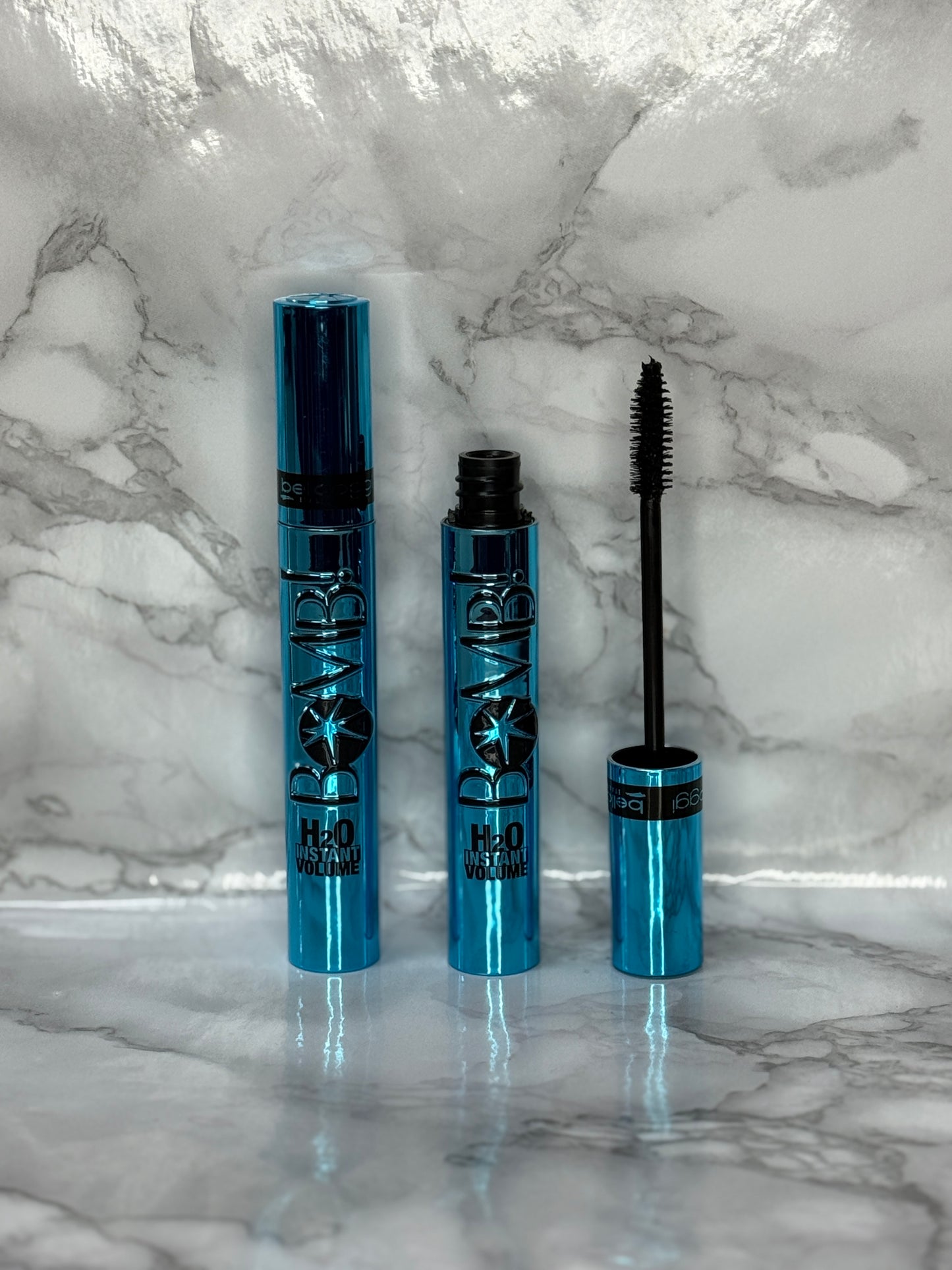 Mascara BOMB! H2O Instant Volume