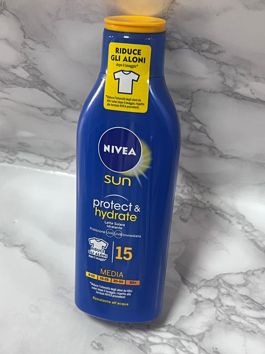 Latte Solare Nivea SPF15