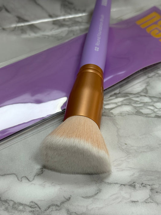 Round Foundation Brush 02
