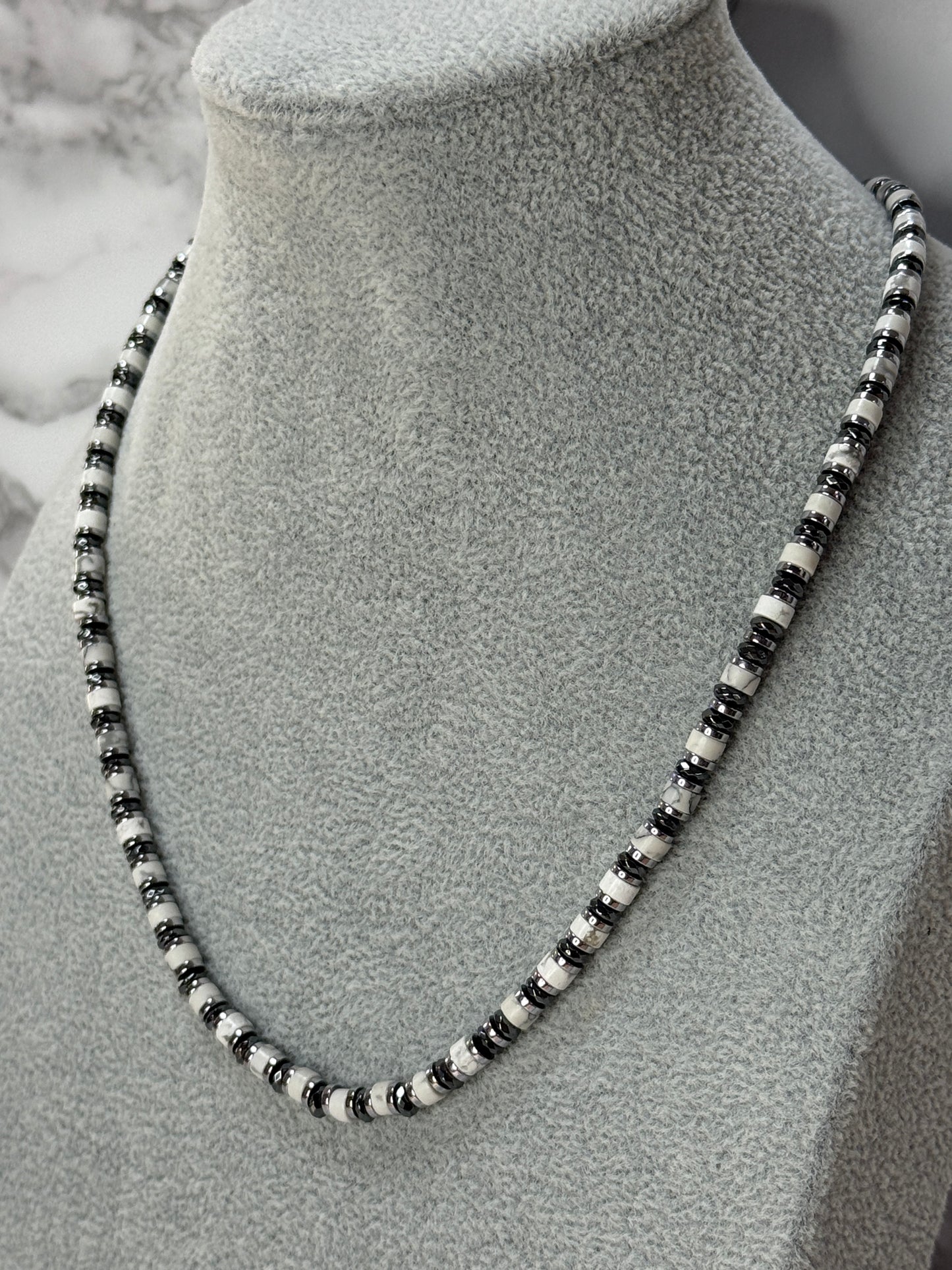 Collana Pietre Bianche