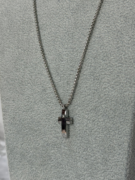 Collana Crocifisso Con Punto Luce Silver