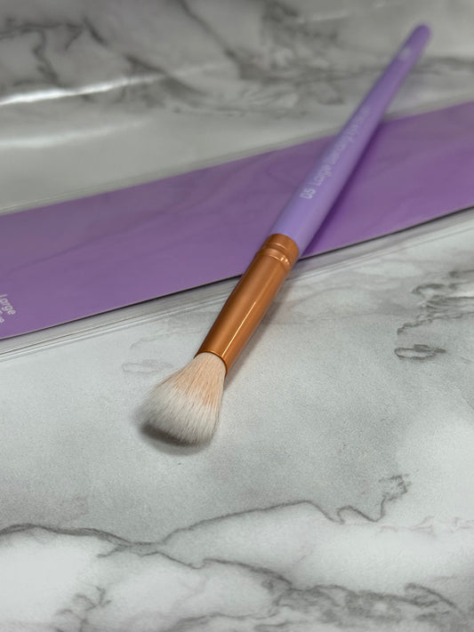 Large Blending Eye Brush 05